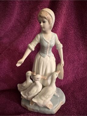 Porcelain Lady Feeding Ducks Figurine Vintage  8 1/2” Tall  P213 1970’s Signed